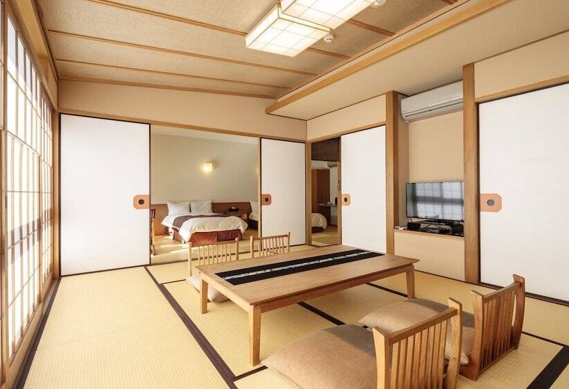 غرفة سوبيريور, Kifuno Sato