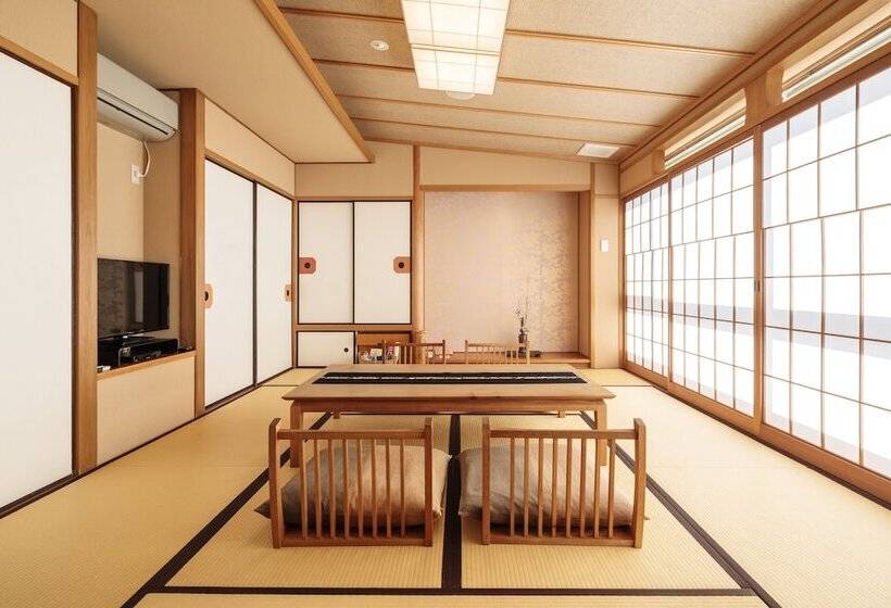 غرفة سوبيريور, Kifuno Sato