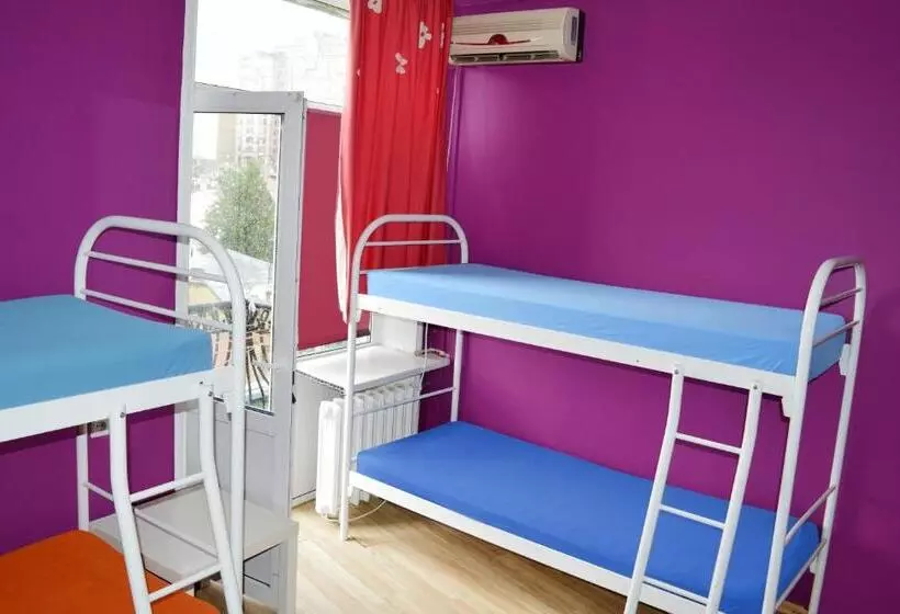 تختخواب در اتاق مشترک, City Center Hostel