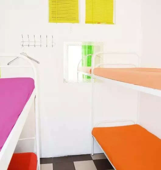 اتاق استاندارد سه نفره, City Center Hostel