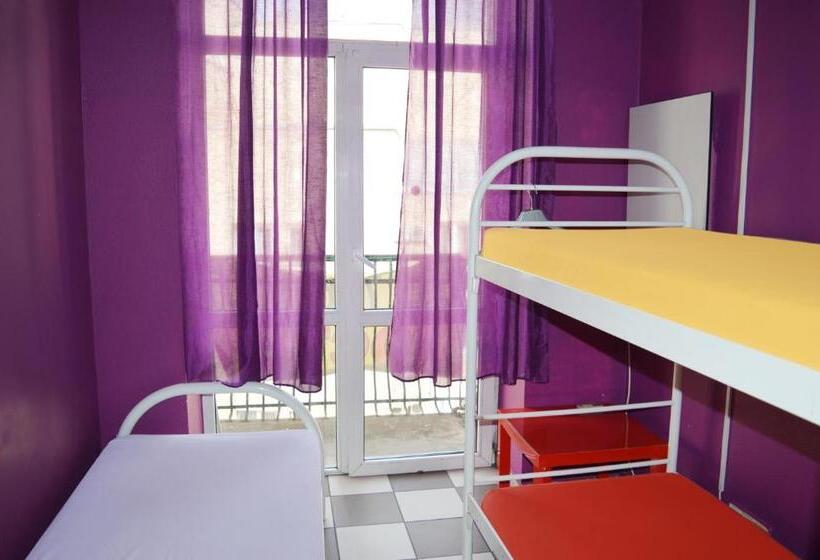 اتاق استاندارد سه نفره, City Center Hostel