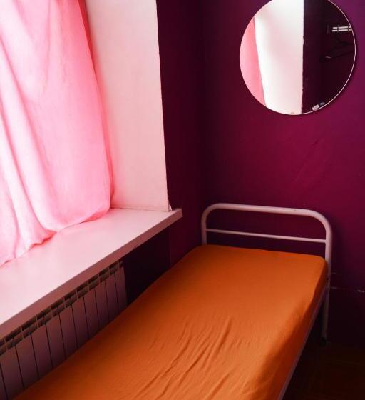 اتاق اکونومی یک تخته, City Center Hostel