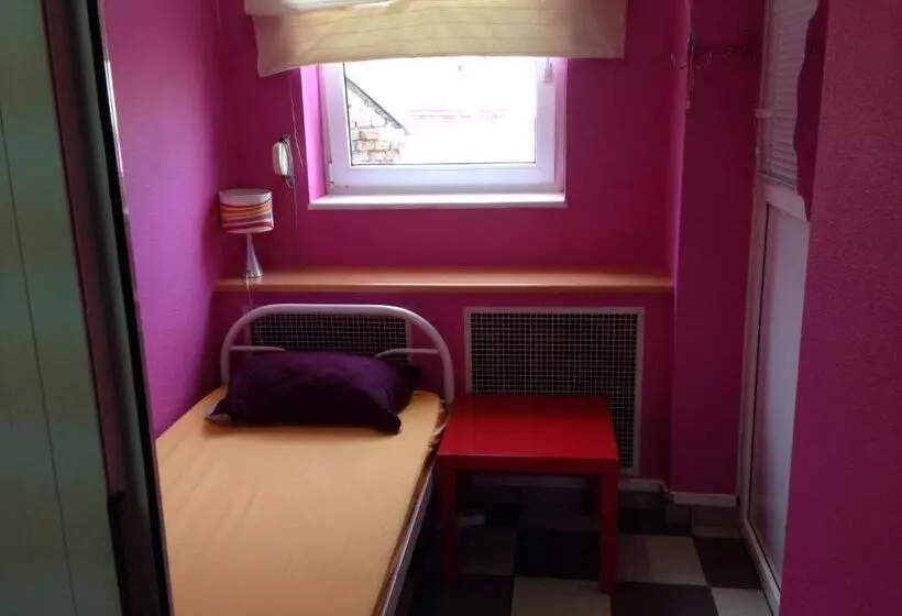 اتاق اکونومی یک تخته, City Center Hostel
