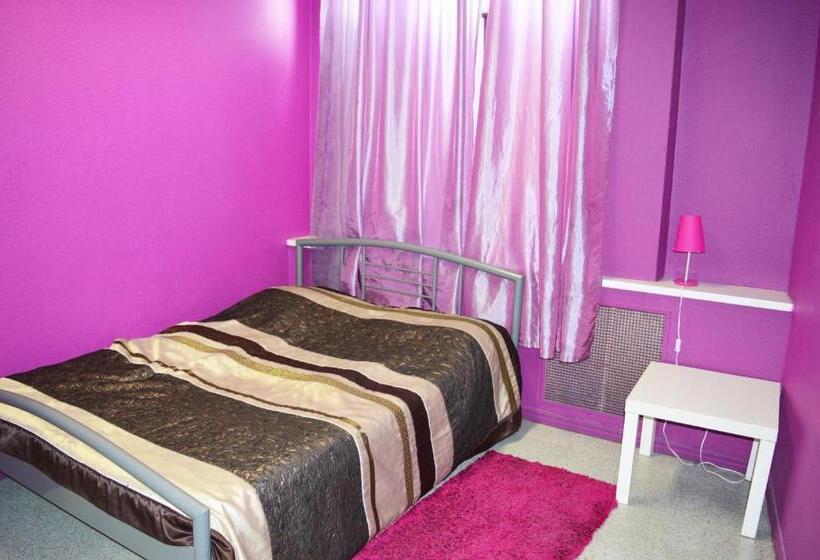 اتاق اکونومی, City Center Hostel