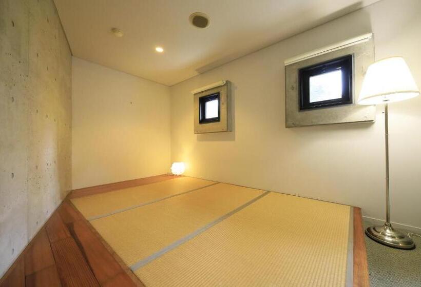 ファミリールーム, Beppu Fuga