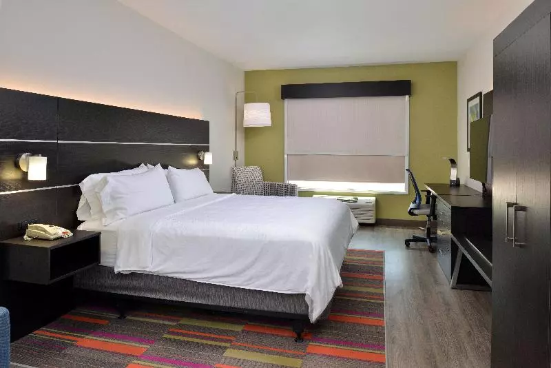 身障者適用キングサイズベッドルーム, Holiday Inn Express Hotel & Suites Royse City Rockwallrockwall Royse City, An Ihg