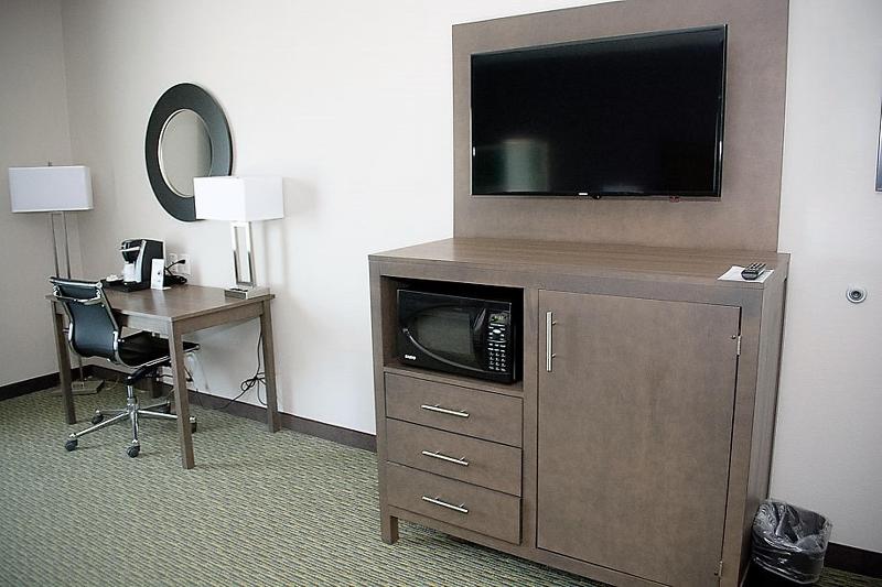 Номер Стандарт Адаптированный для Инвалидов, Holiday Inn Express Hotel And Suites Port Aransas/beach Area, An Ihg