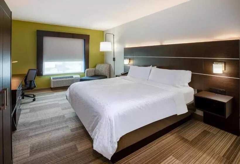 キングサイズベッドのスタンダードルーム, Holiday Inn Express & Suites Rockport   Bay View, An Ihg