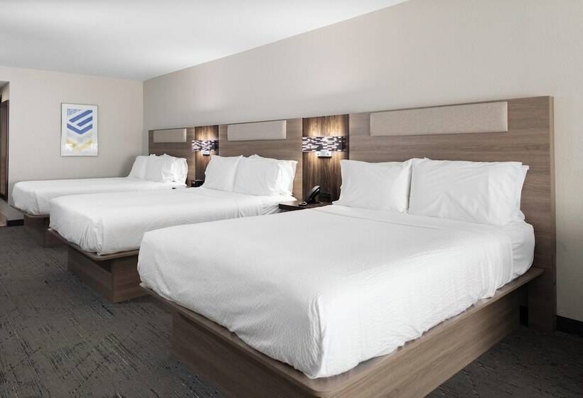 Люкс, Holiday Inn Express & Suites Roanoke Rapids Se By Ihg