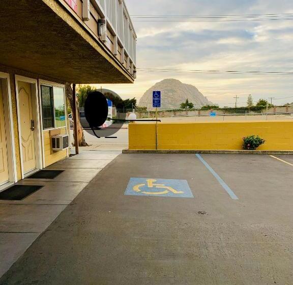 장애인을 위한 스탠다드 룸, Morro Bay Beach Inn