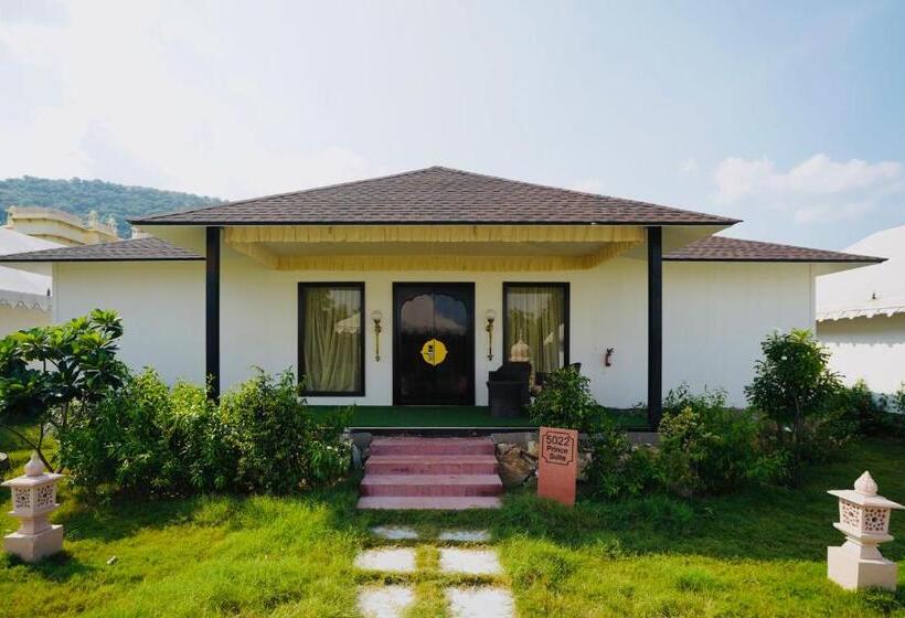 Люкс 3 Спальни, Rajasthali Resort & Spa