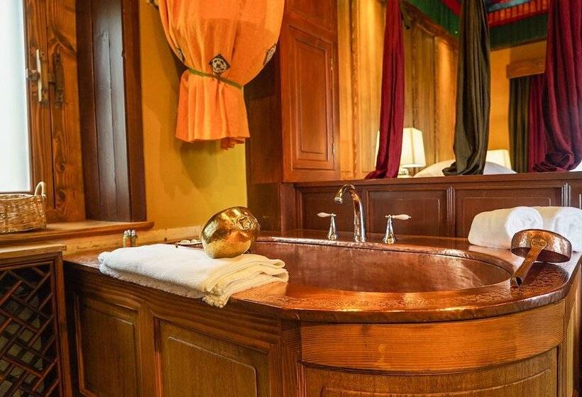 سوییت سوپریور, Songtsam Linka Shangri La