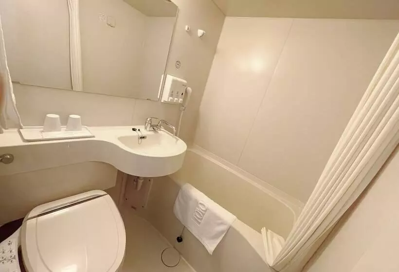 اتاق اکونومی, Toyoko Inn Yokohama Shinkoyasu Ekimae