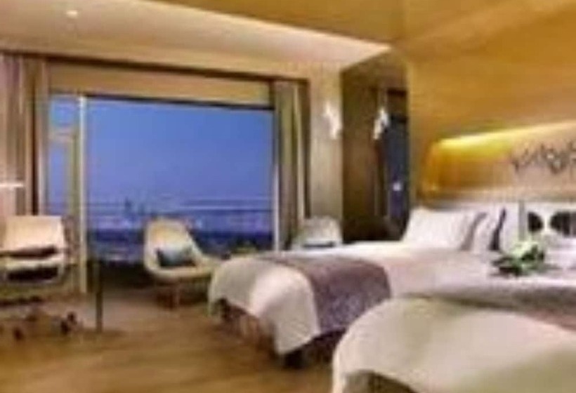 Номер Deluxe с Видом, Wyndham Grand Qingdao