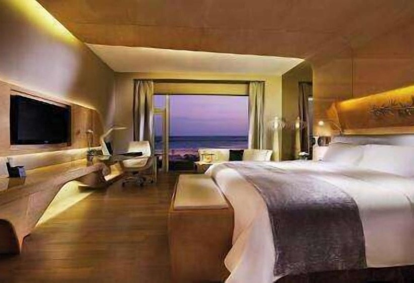 غرفة ديلوكس مطلّة علي البحر, Wyndham Grand Qingdao