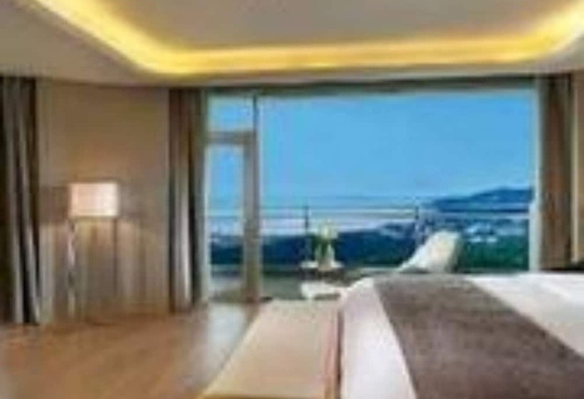 Люкс Повышенной Комфортности, Wyndham Grand Qingdao