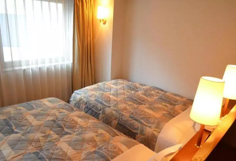 Deluxe Room Mountain View, Yokohama Mandarin