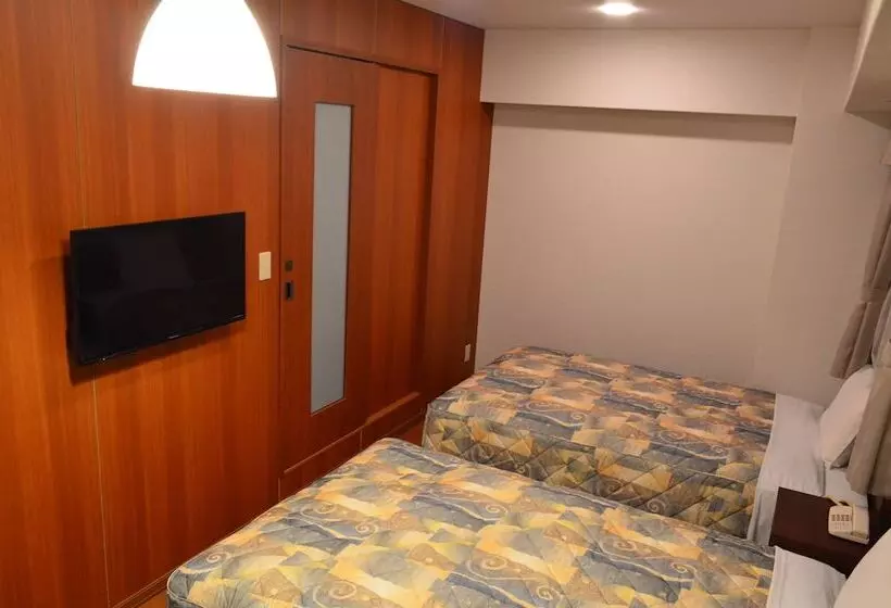 اتاق اجرایی, Yokohama Mandarin