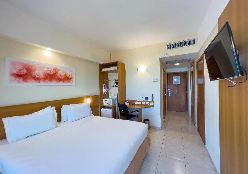 キングサイズベッドのスタンダードルーム, Best Western Plus Lake Worth