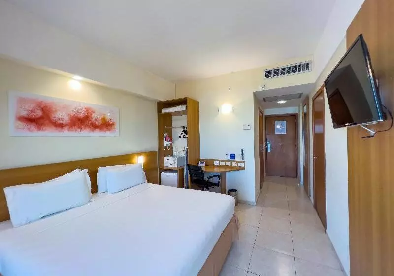 キングサイズベッドのスタンダードルーム, Best Western Plus Lake Worth