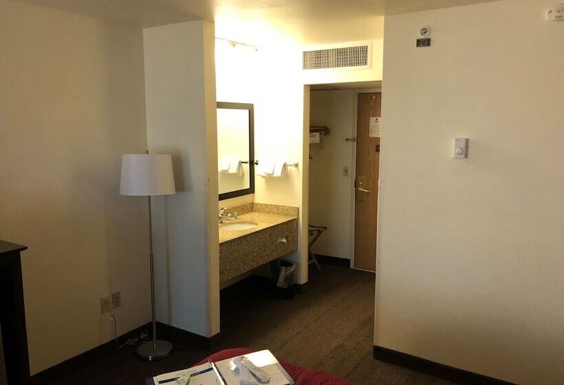 스위트, Best Western Yellowstone Crossing