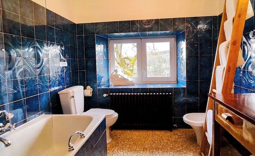 小型套房, Logis Hotels Domaine Du Châtelard