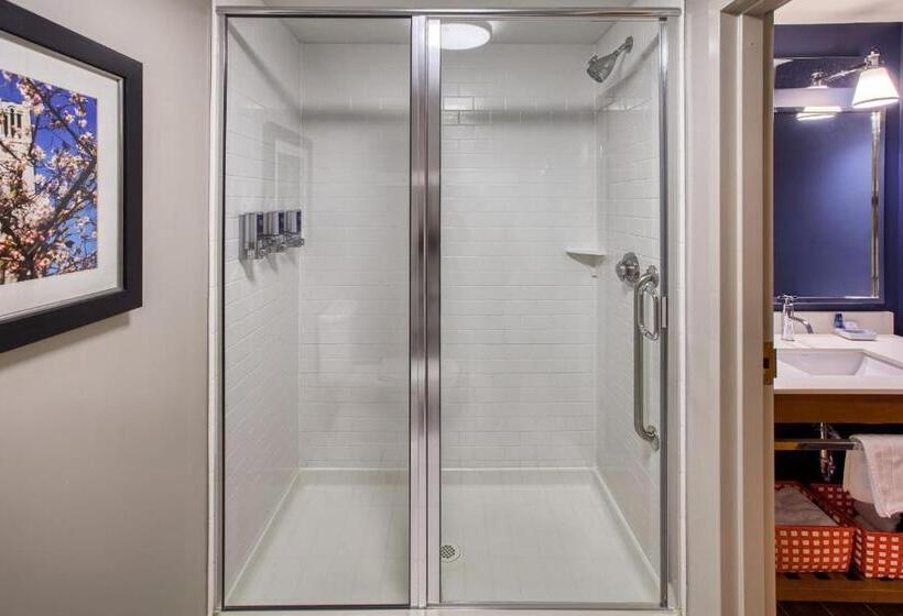 Стандартный Номер Кровать Кинг, Four Points By Sheraton Raleigh Durham Airport
