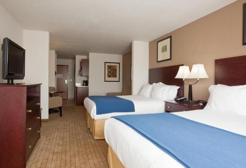 جناح ديلوكس, Holiday Inn Express Hotel & Suites Antigo, An Ihg