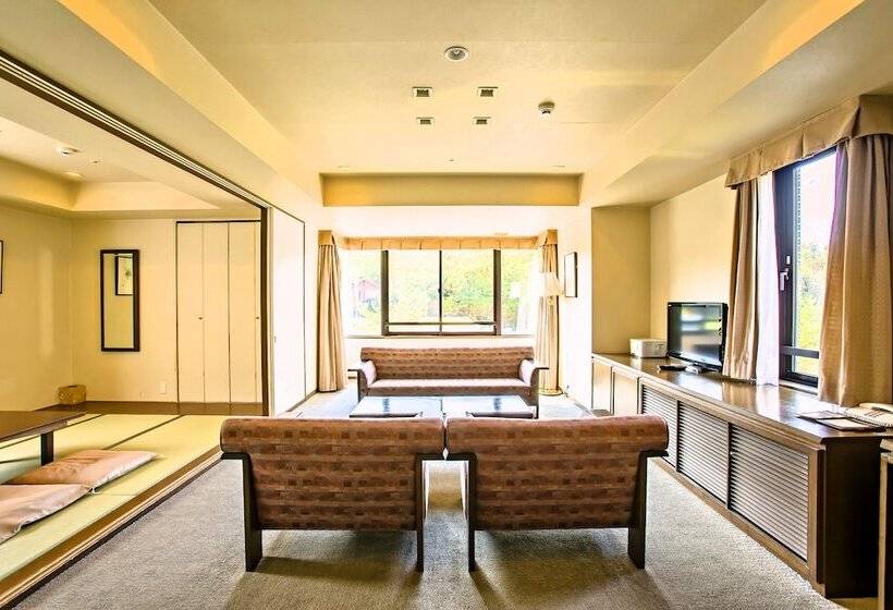سوییت, Karuizawakurabu Hotel 1130 Hewitt Resort
