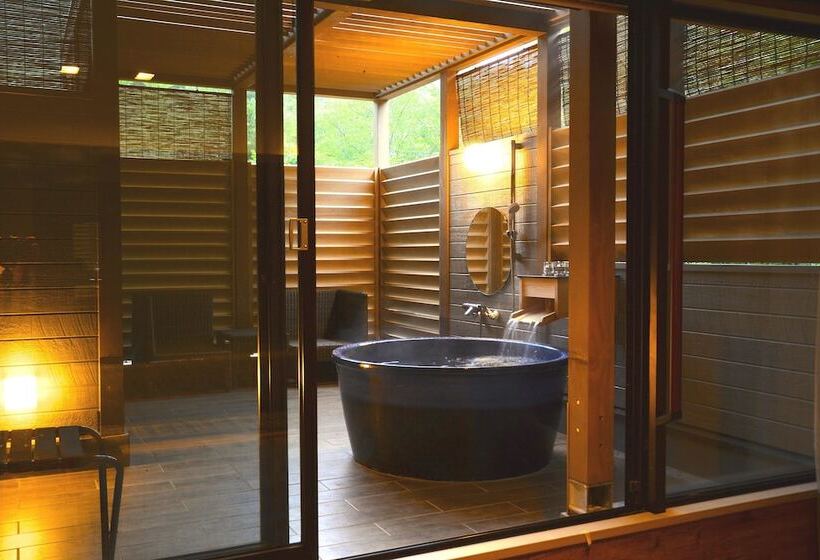 اتاق لوکس, Karuizawakurabu Hotel 1130 Hewitt Resort