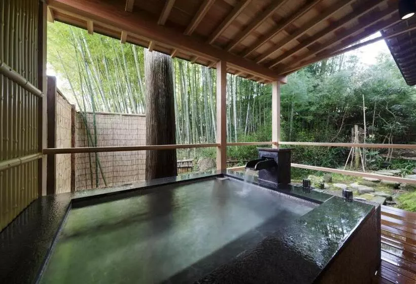 Standard-huone, Koshi No Yado Takashimaya