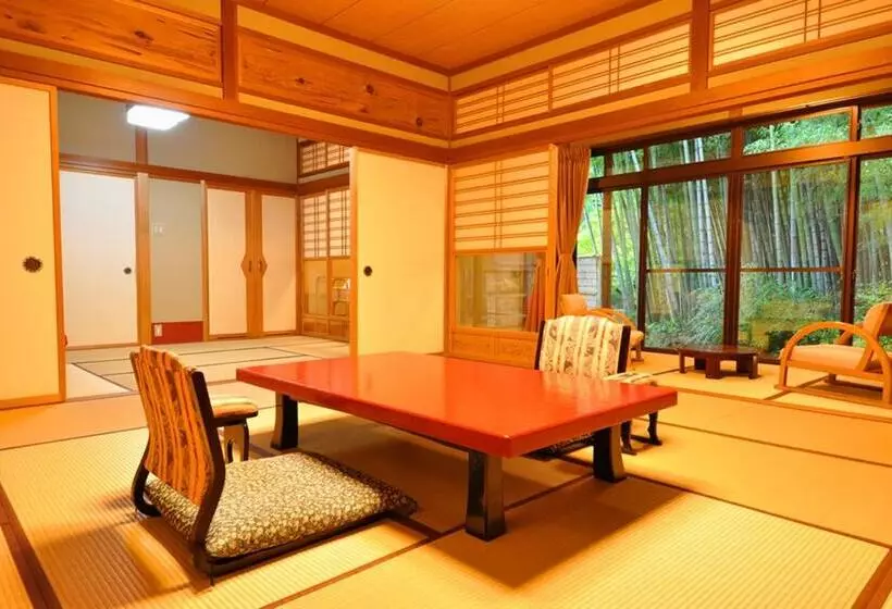 Standard-huone, Koshi No Yado Takashimaya