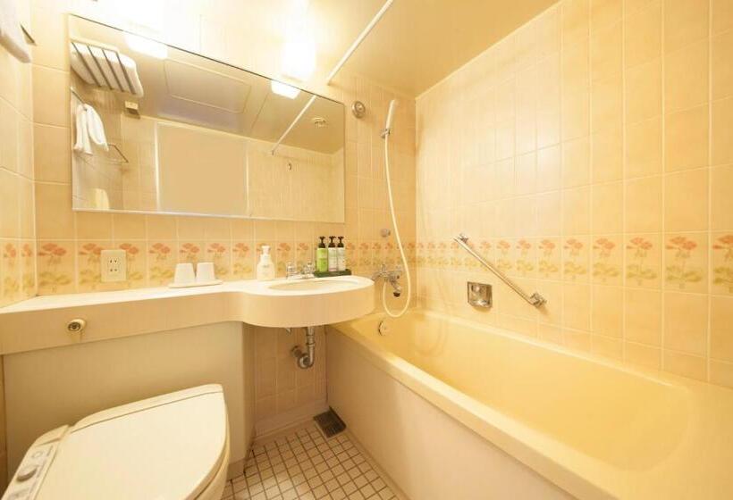 Полулюкс, Quintessa Hotel Ogaki