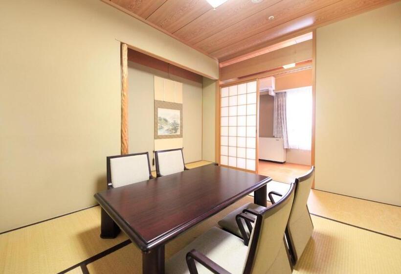 Люкс, Quintessa Hotel Ogaki