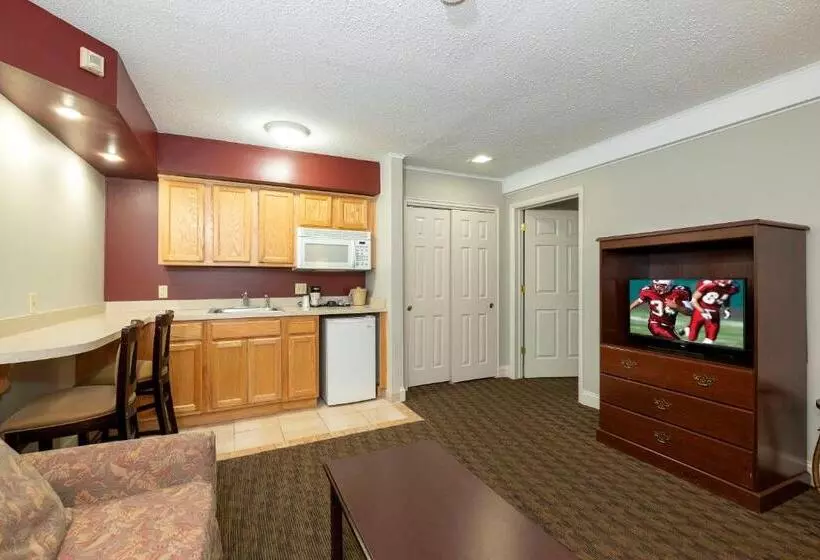 身障者適用スイートルーム, Red Roof Inn & Suites Hazleton