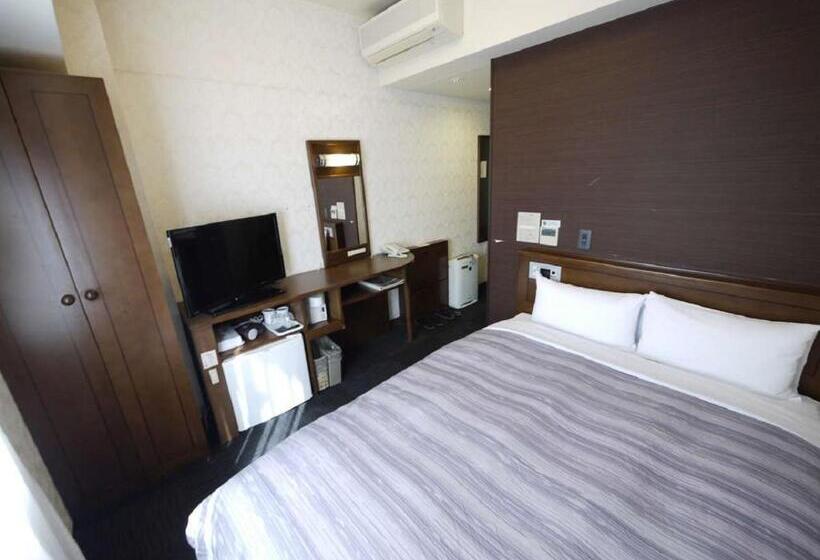베이직 룸 더블 침대, Route Inn Yokohama Bashamichi