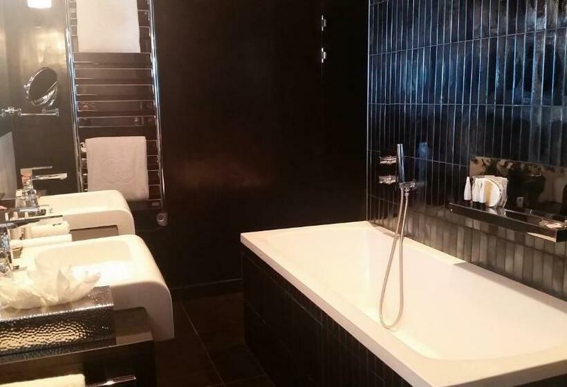 带大床的豪华间, Sofitel Casablanca Tour Blanche