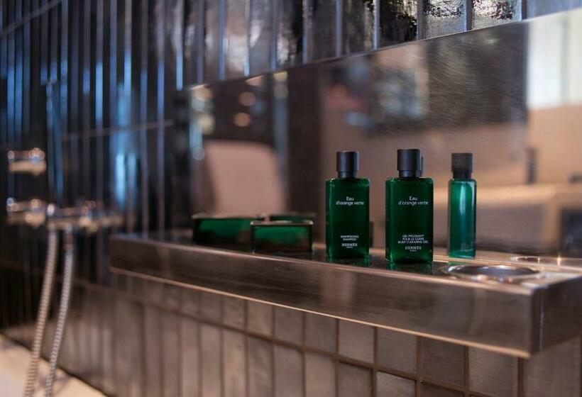 带大床的小型套房, Sofitel Casablanca Tour Blanche