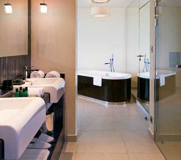 带大床的小型套房, Sofitel Casablanca Tour Blanche