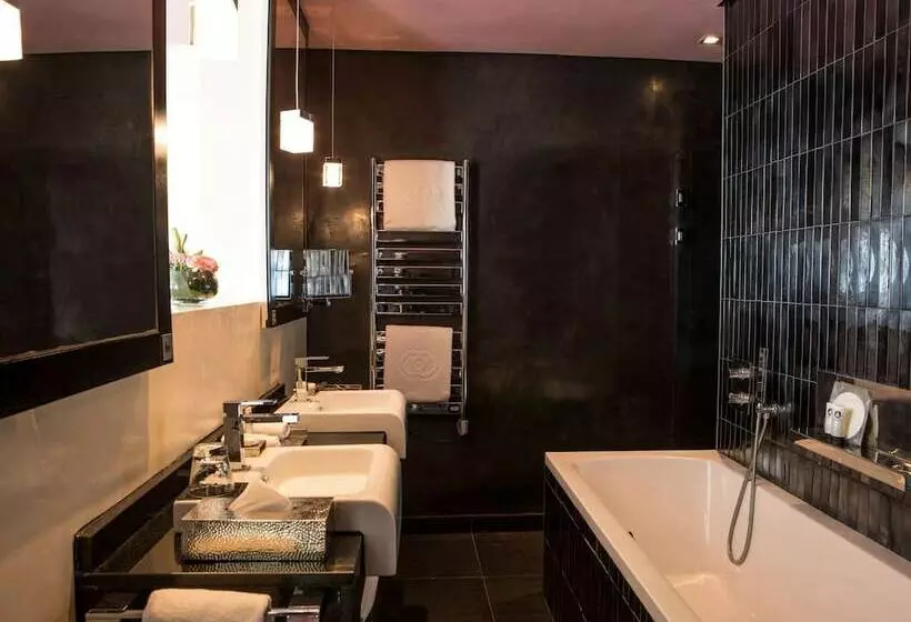 اتاق سوپریور با چشم‌انداز شهر, Sofitel Casablanca Tour Blanche