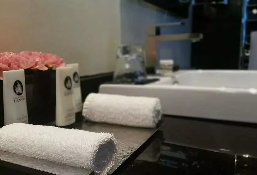 اتاق سوپریور با چشم‌انداز شهر, Sofitel Casablanca Tour Blanche