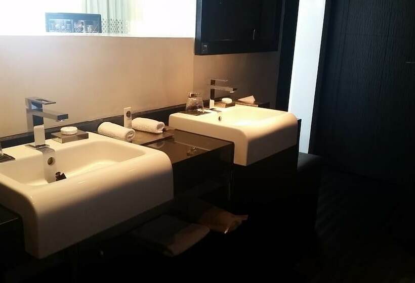 اتاق سوپریور با چشم‌انداز شهر, Sofitel Casablanca Tour Blanche