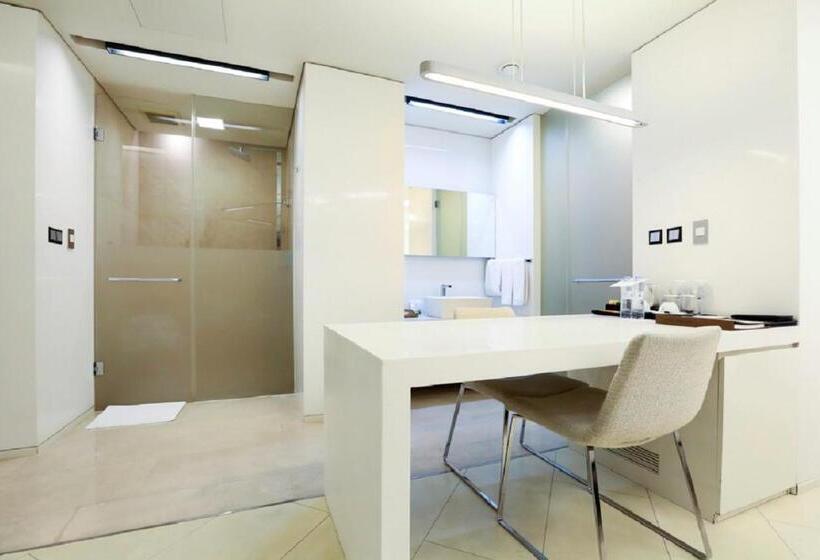 デラックスルーム, The Classic 500 Pentaz Executive Residence