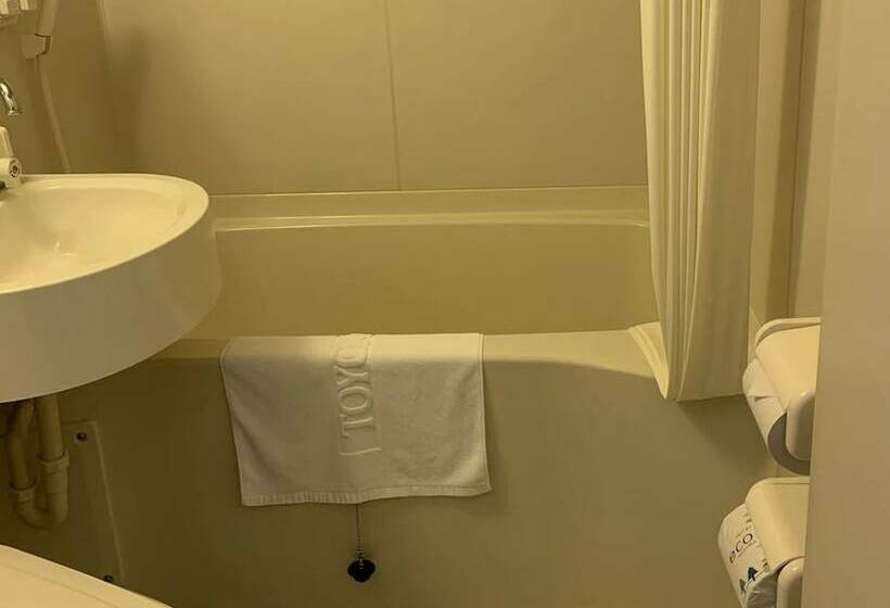 Номер Стандарт, Toyoko Inn Takasaki-eki Nishi-guchi No.1