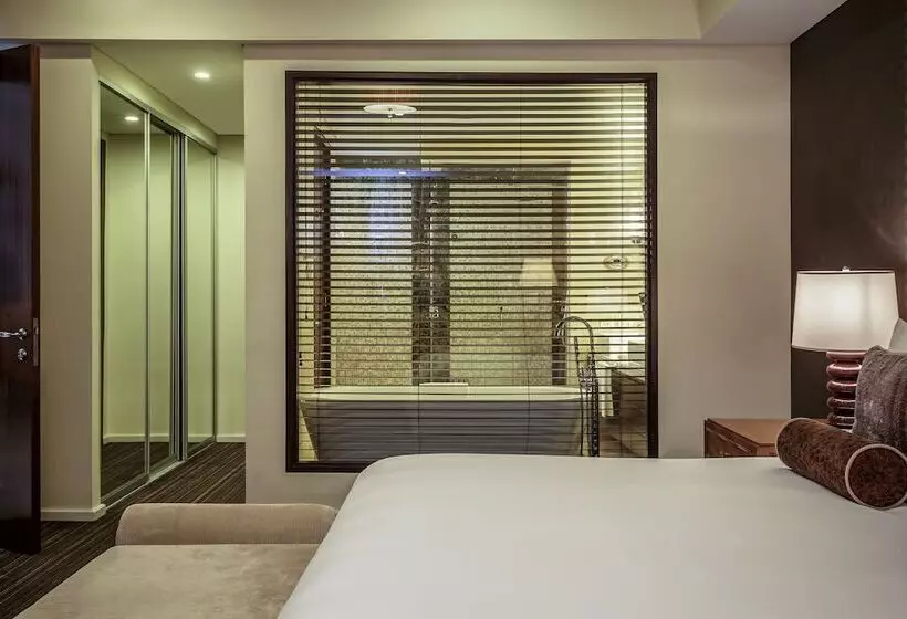 سوییت اجرایی, Joy Nostalg Hotel & Suites Manila Managed By Accorhotels