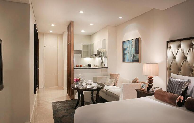 استودیو اجرایی, Joy Nostalg Hotel & Suites Manila Managed By Accorhotels