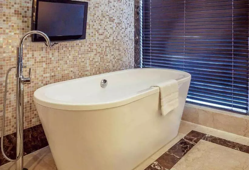 سوئیت اجرایی با تخت کینگ, Joy Nostalg Hotel & Suites Manila Managed By Accorhotels