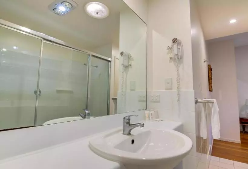 1 Bedroom Apartment, Mobys Beachside Retreat