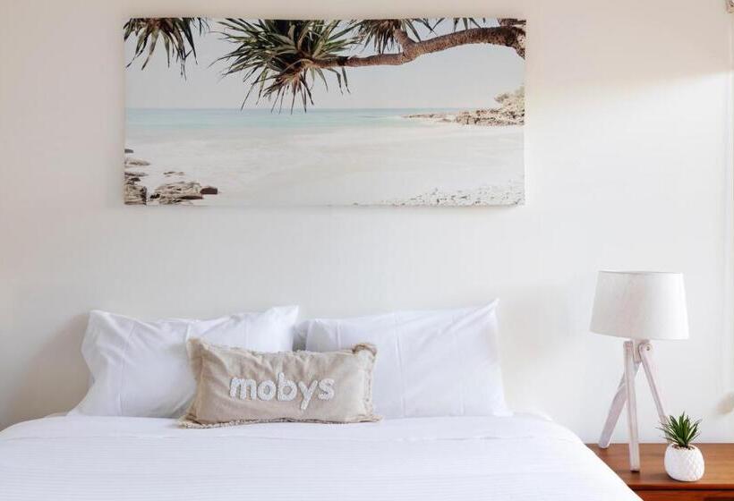 דירת חדר, Mobys Beachside Retreat