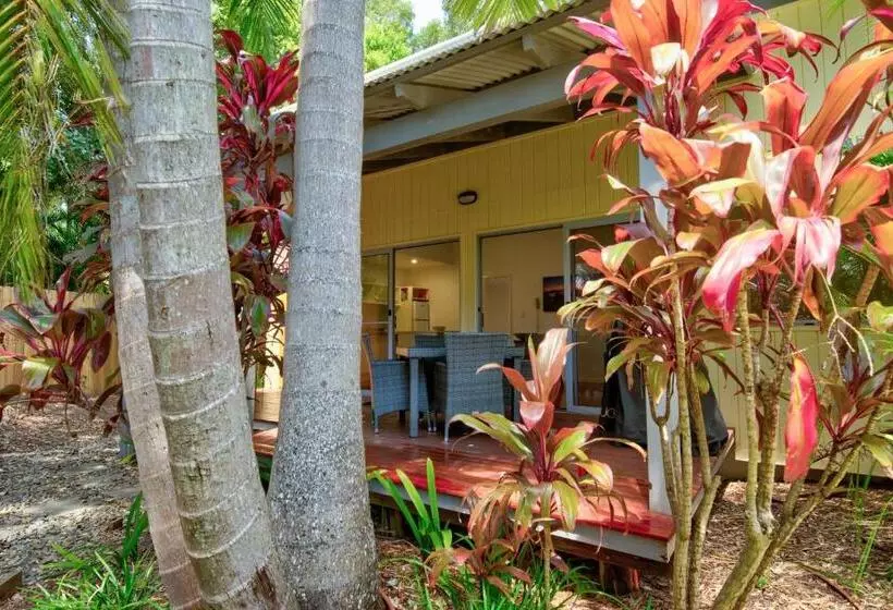 2 Bedroom Apartment, Mobys Beachside Retreat